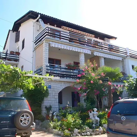 In With Two-bedrooms 2 Jadranovo
