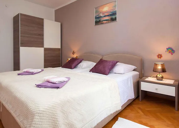 Διαμέρισμα In With Two-bedrooms 2 Jadranovo