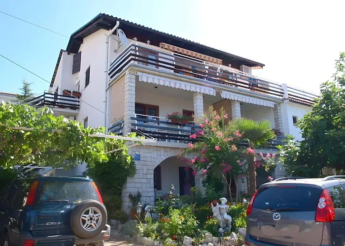 In With Two-bedrooms 2 Jadranovo